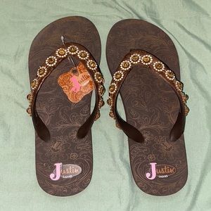 Justin sandals